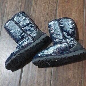 UGG Australia 6 blue sparkle sequin booties winter Sherpa lined